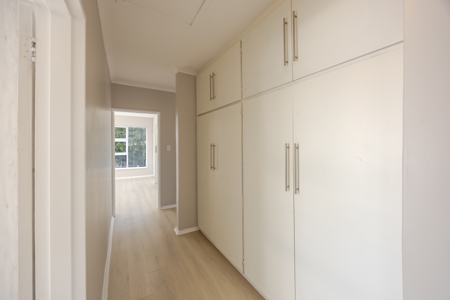 4 Bedroom Property for Sale in Belgravia Western Cape